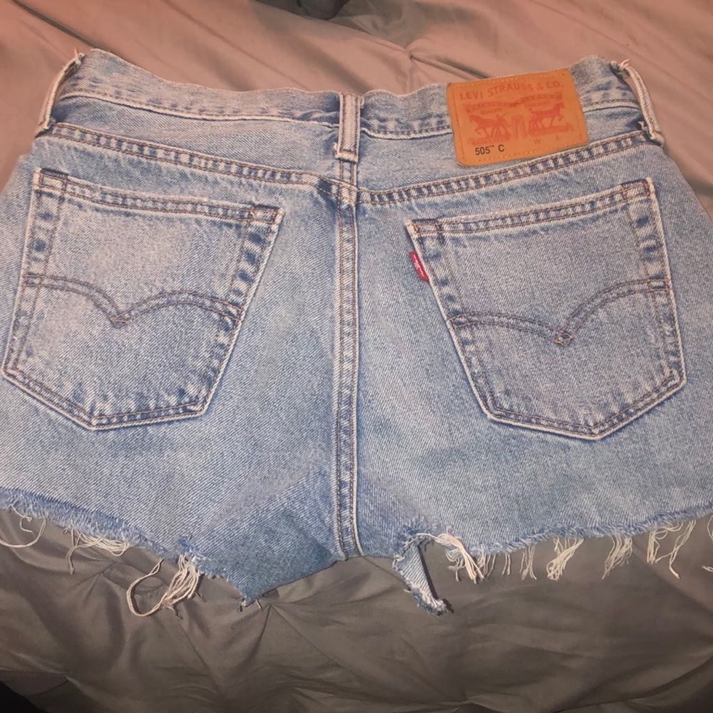 LEVIS 505 vintage distressed Jean shorts